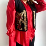 This gorgeous sleeveless cotton vest is part of Oued Soya@'s classy collection and a perfect fit for any special occasion.